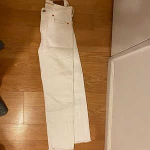 White Levi’s wedgie